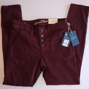 Universal Thread Burgundy Button Fly Skinny Jeans Junior's Size 00/24 NWT